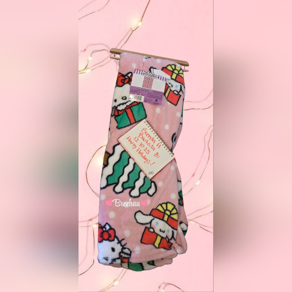 Hello Kitty Pink Christmas Throw Blanket